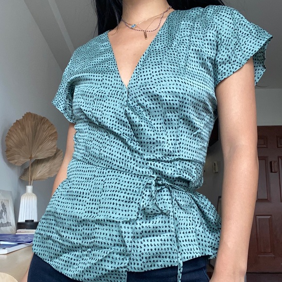 & Other Stories green and navy printed wrap blouse. - Picture 2 of 4